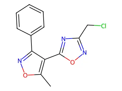 3-(Chloromethyl)-5-(5-methyl-3-phenylisoxazol-4-yl)-1,2,4-oxadiazole structure