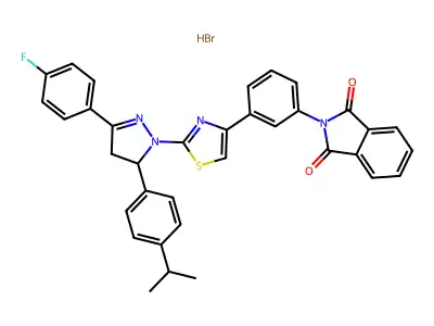 2-[3-[2-[5-(4-Fluorophenyl)-3-(4-propan-2-ylphenyl)-3,4-dihydropyrazol-2-yl]-1,3-thiazol-4-yl]phenyl]isoindole-1,3-dione;hydrobromide structure
