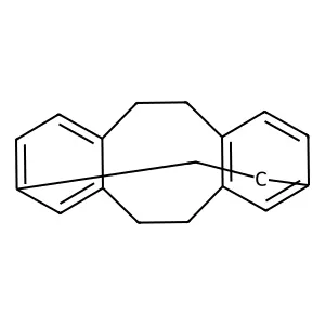 (2.2.2)(1,2,4)Cyclophane structure