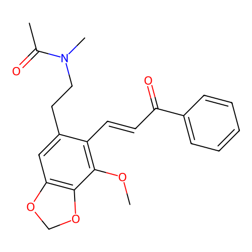 (E)-N-(2-(7-methoxy-6-(3-oxo-3-phenylprop-1-en-1-yl)benzo[d][1,3]dioxol-5-yl)ethyl)-N-methylacetamide structure
